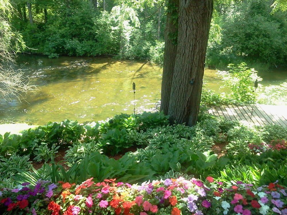 Stone Waters Inn Bellaire Exteriör bild